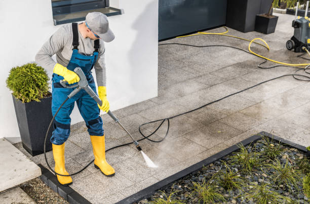 Fence Pressure Washing in Akron, IN